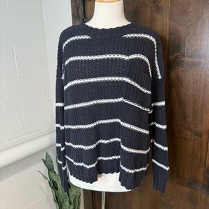 American Eagle Black Knit Sweater White Stripes Size M